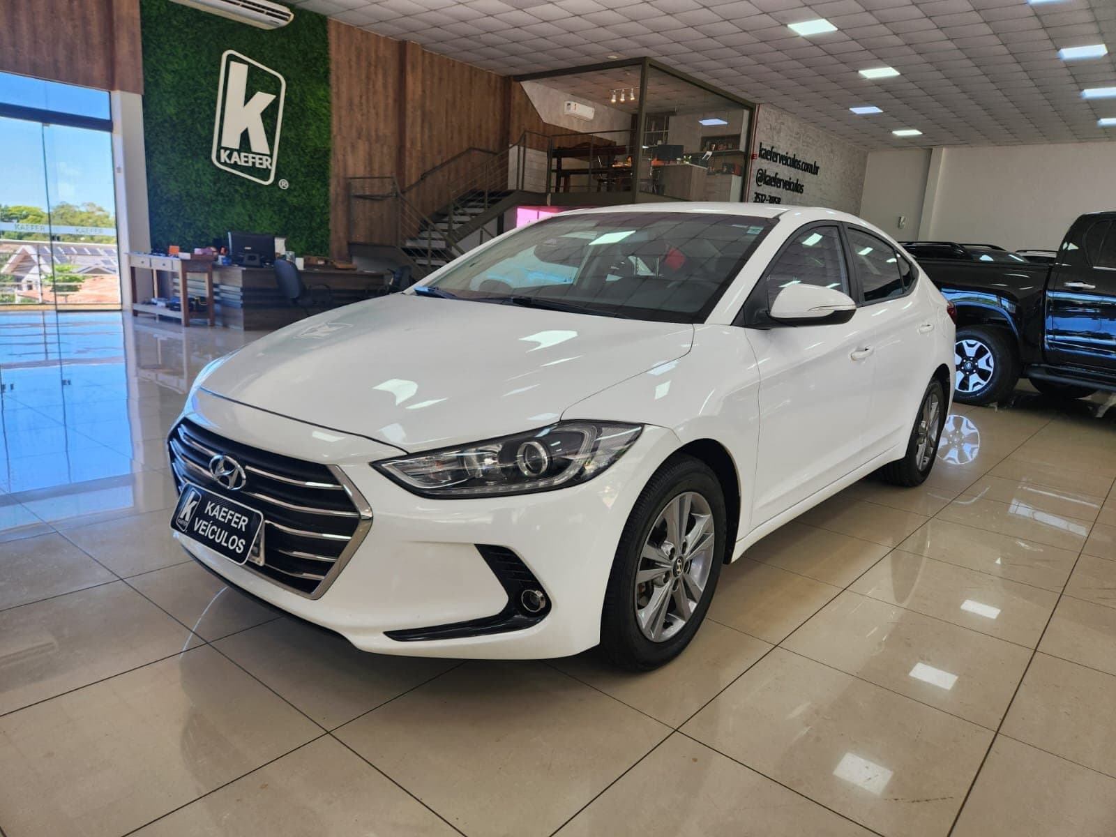 ELANTRA