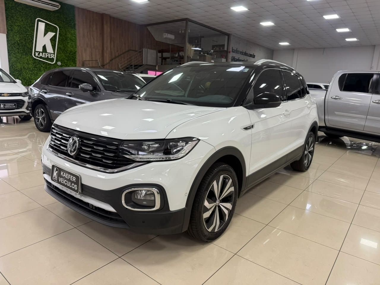 T-CROSS