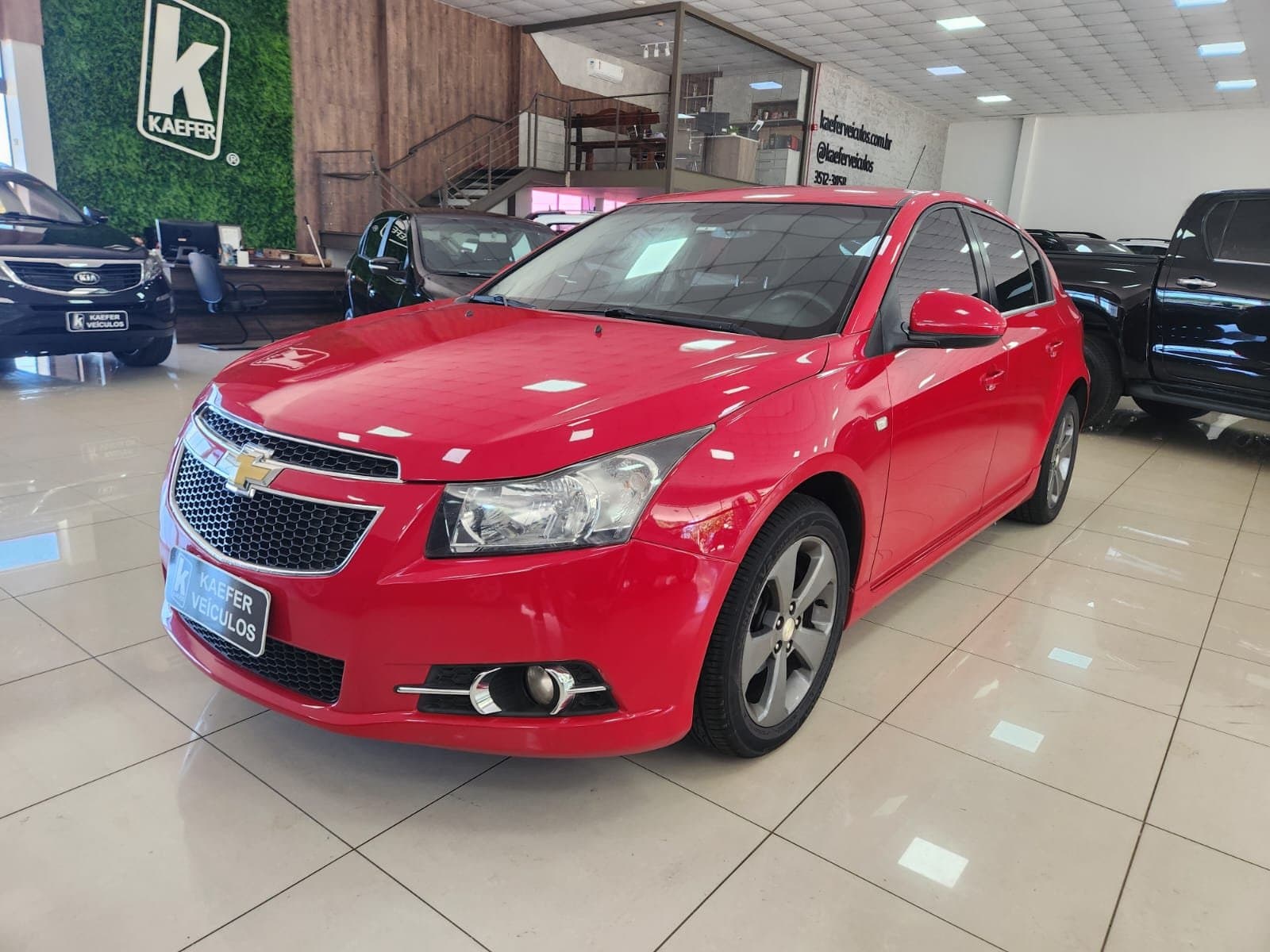 CRUZE HATCH