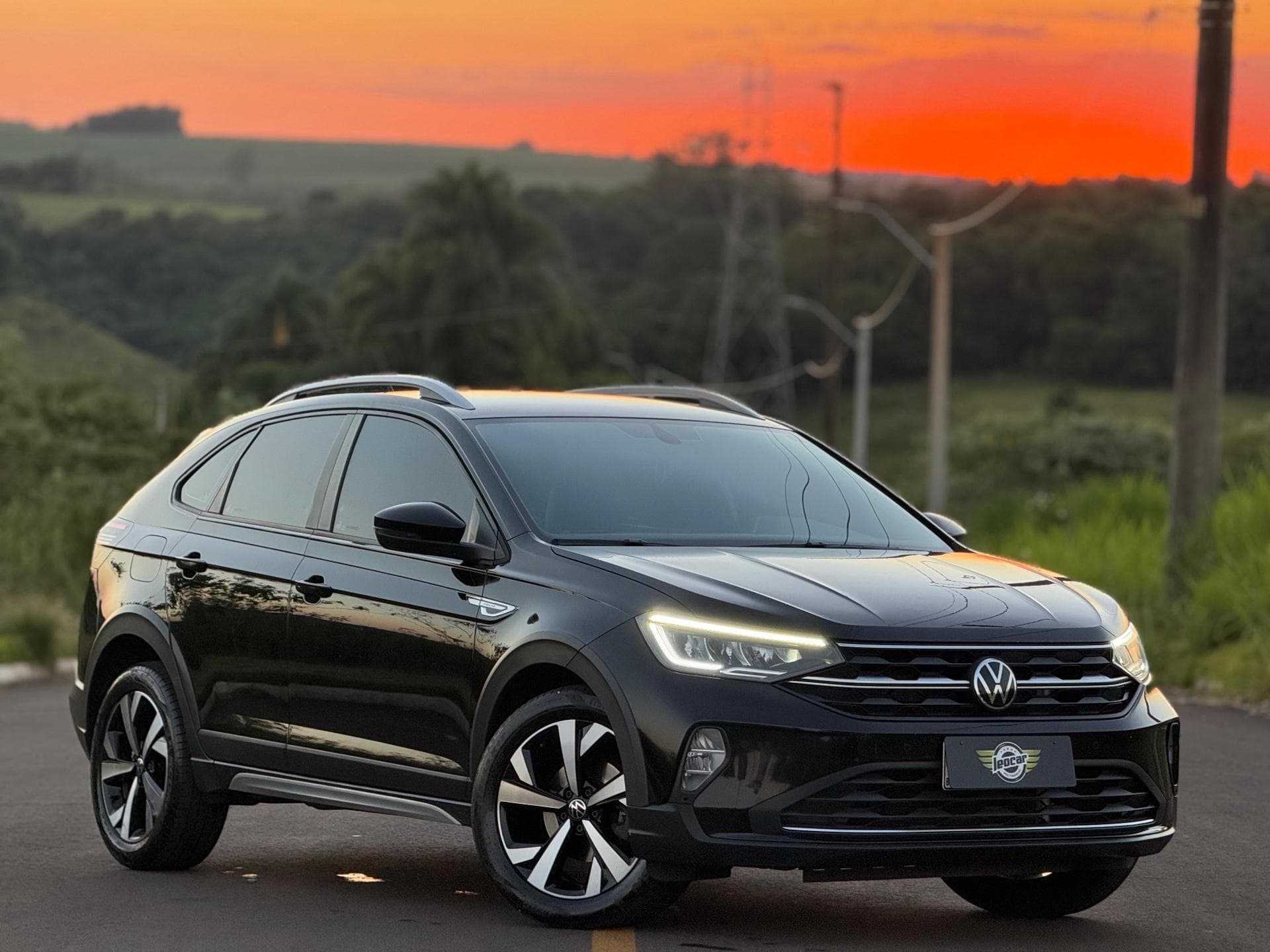 Volkswagen - Nivus Highline 1.0 200 TSI Flex Aut. - 2021