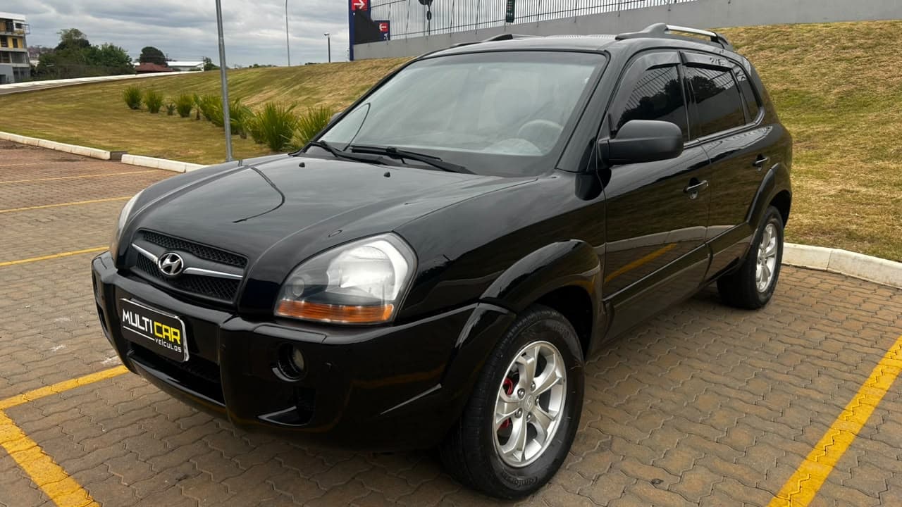Hyundai TUCSON GL 20L GL