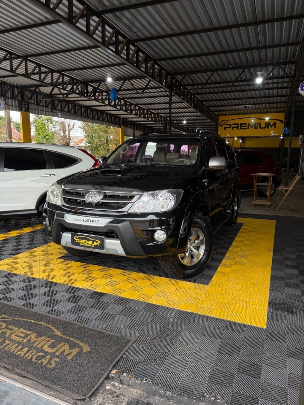 Hilux SW4 SRV D4-D 4x4 3.0 TDI Dies. Aut