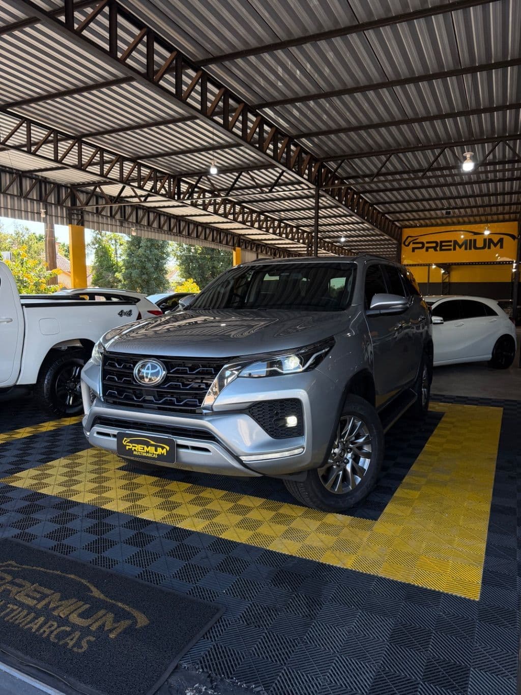 Hilux SW4 SRX 4x4 2.8 TDI 16V Dies. Aut.