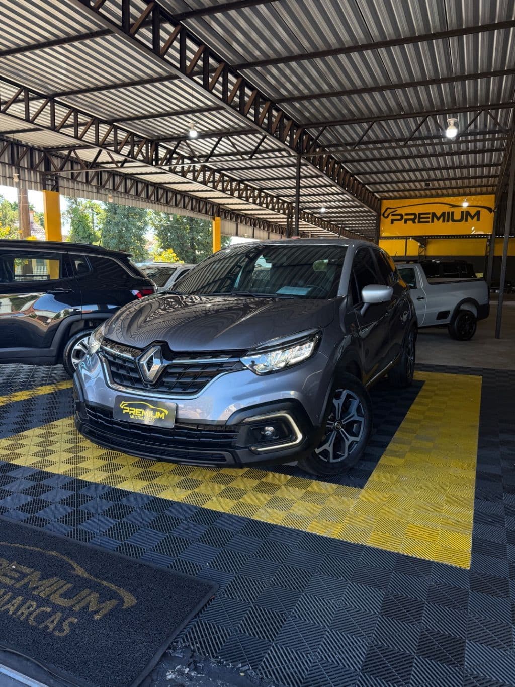 CAPTUR Iconic 1.3 TB 16V Flex 5p Aut.