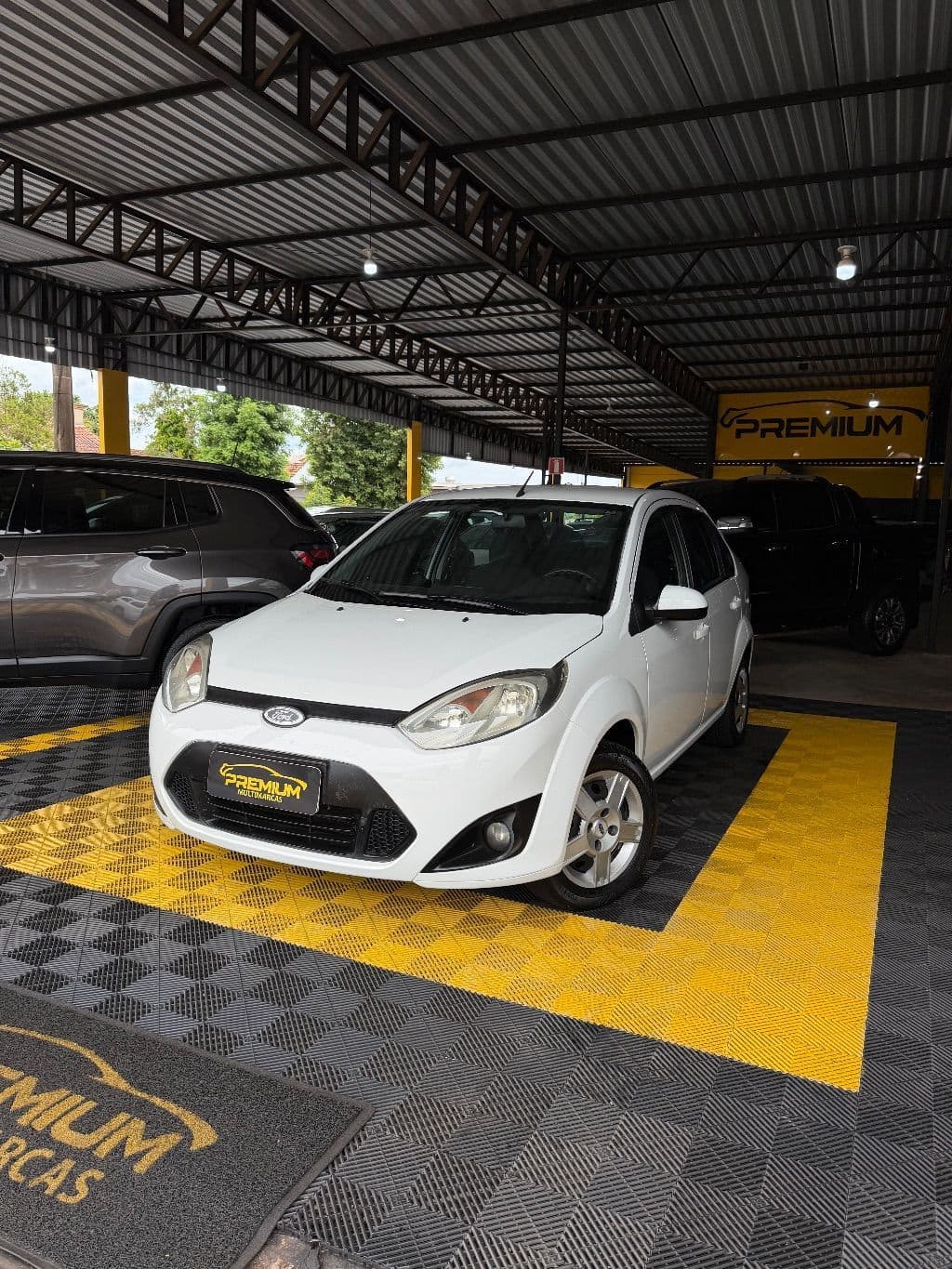 Fiesta Sedan SE 1.6 8V Flex 4p