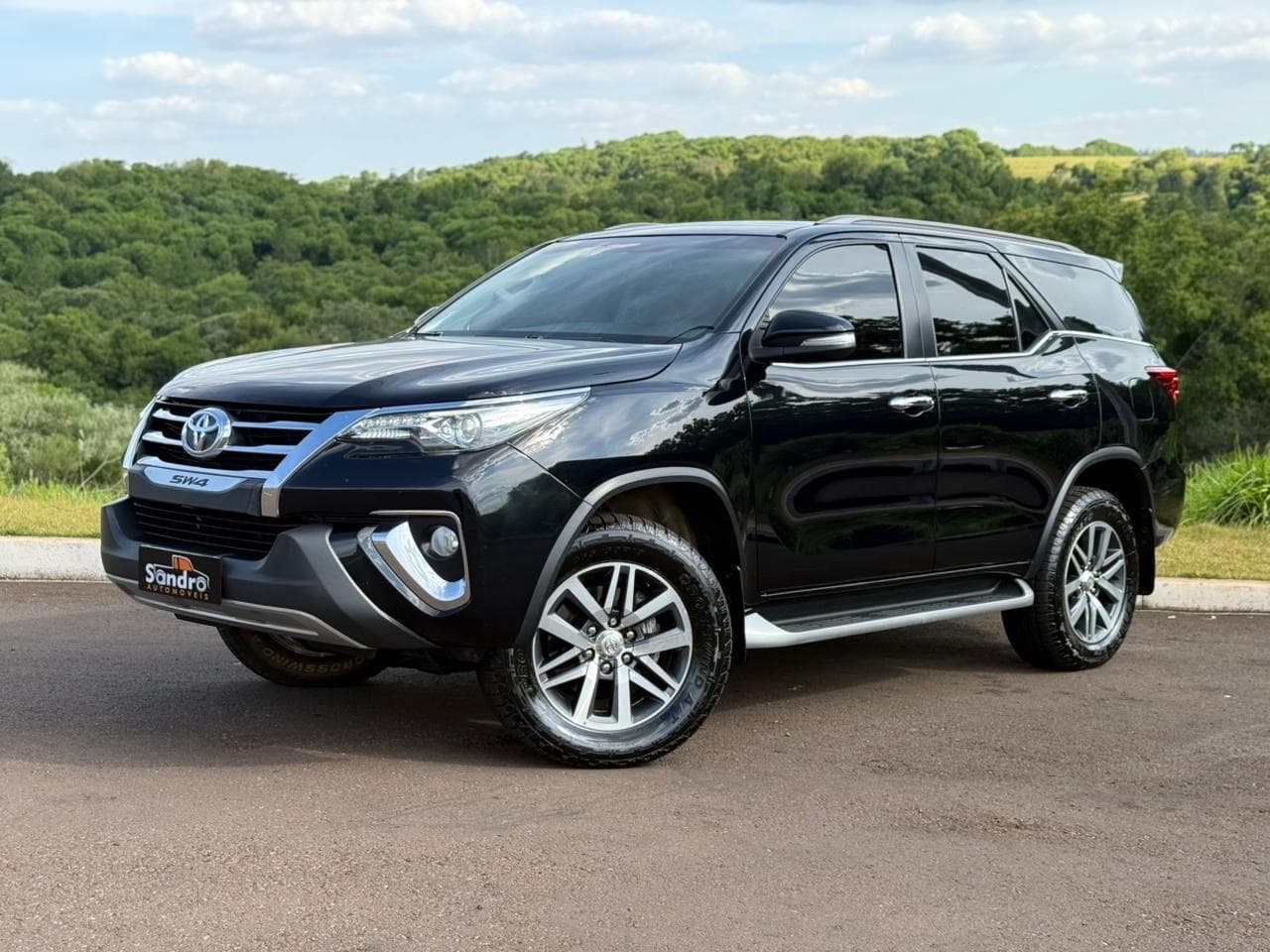 Toyota - Hilux SW4 SRX 4x4 2.8 TDI 16V Dies. Aut. - 2017