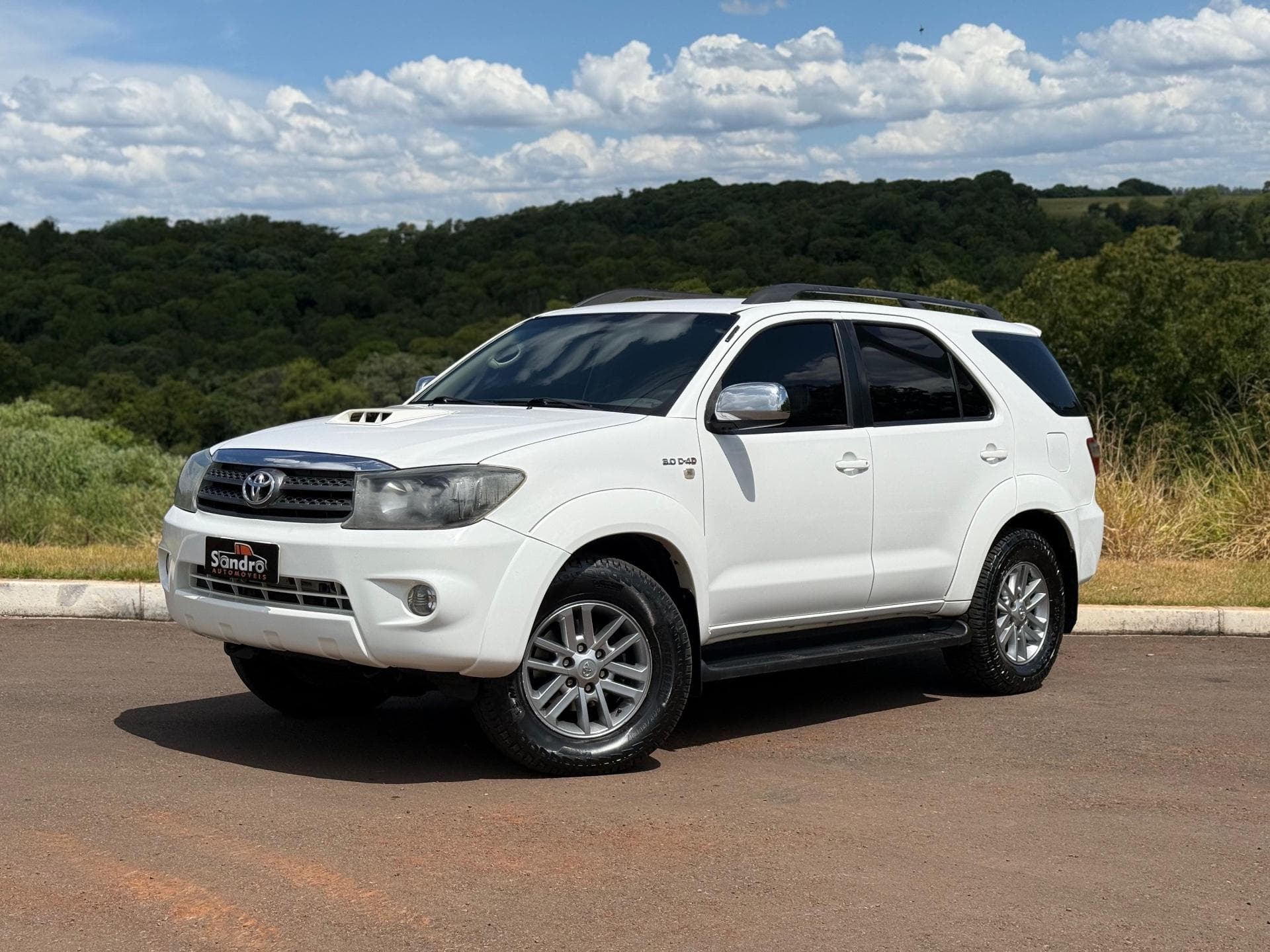 Toyota - Hilux SW4 SRV D4-D 4x4 3.0 TDI Dies. Aut - 2011