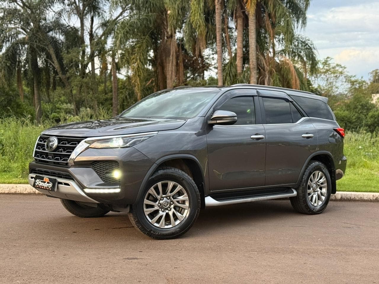 Toyota - Hilux SW4 SRX 4x4 2.8 TDI 16V Dies. Aut. - 2021