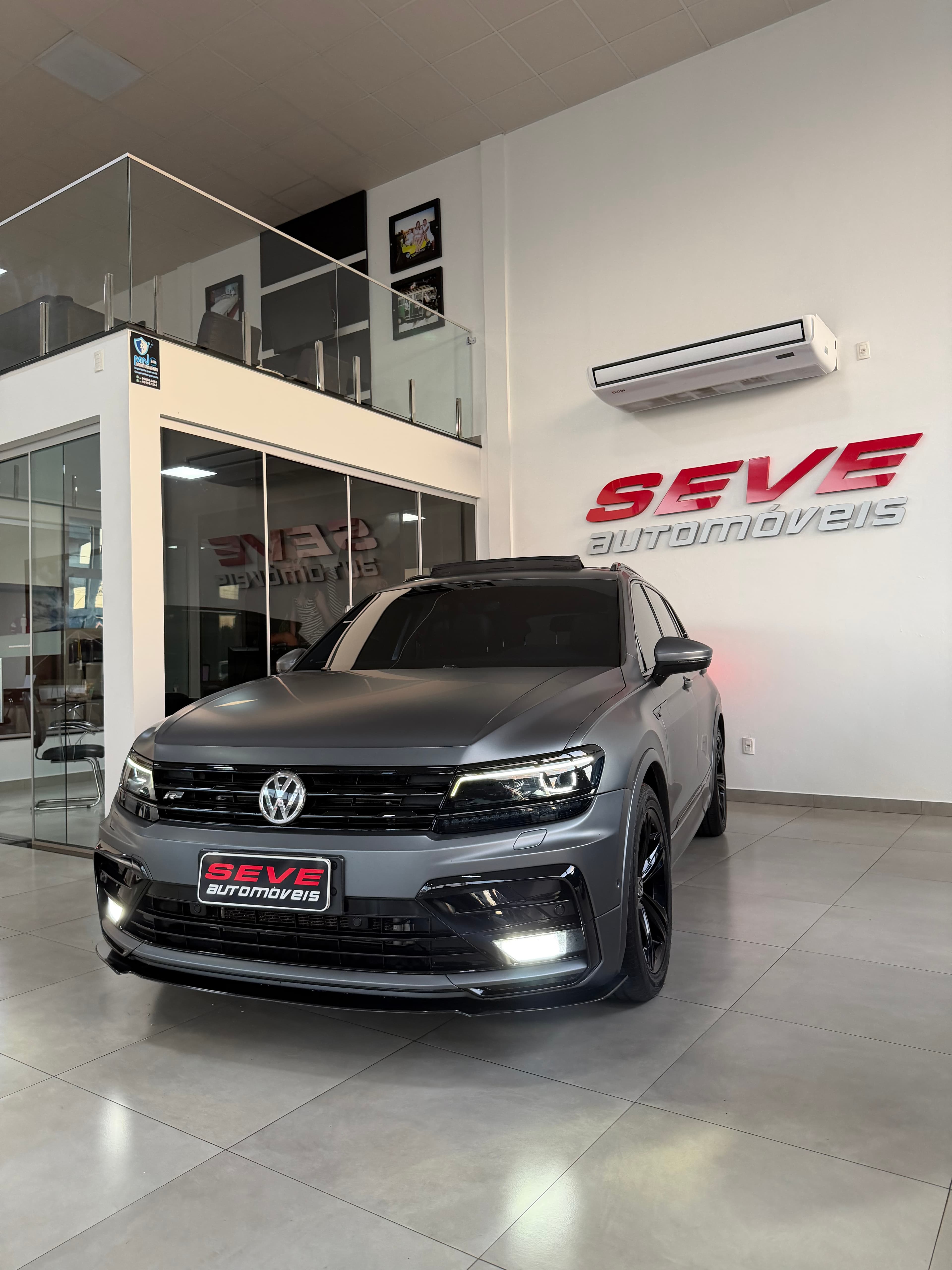 Volkswagen Tiguan R line 350 tsi 2.0 turbo