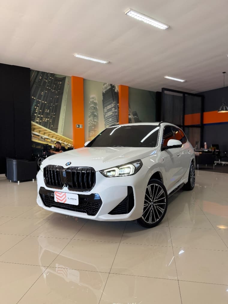 X1 2.0 16V TURBO GASOLINA SDRIVE20I M SPORT