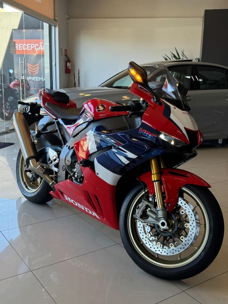Cbr 1000 RR-R FIREBLADE