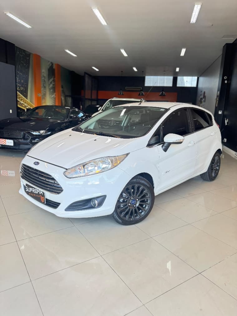 FIESTA 1.6 TITANIUM HATCH 16V FLEX 4P POWERSHIFT