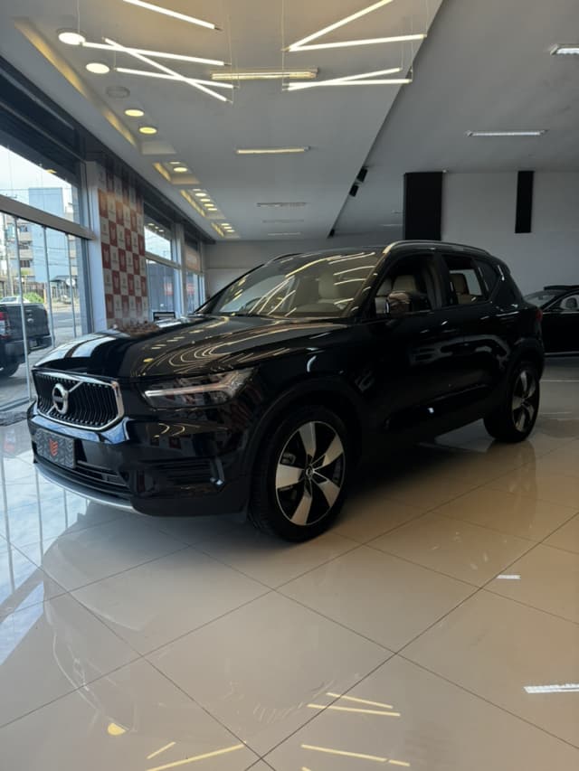 XC40 2.0 T5 GASOLINA MOMENTUM AWD GEARTRONIC