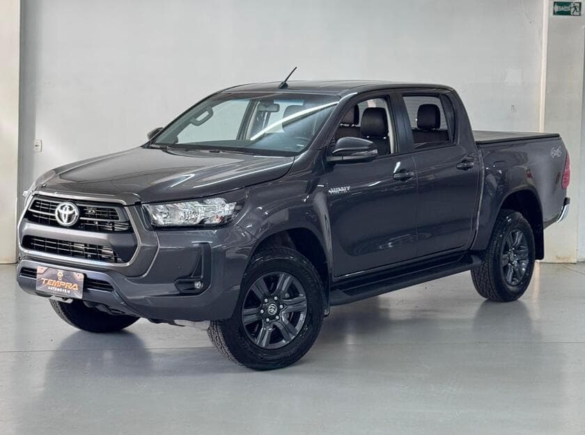 TOYOTA HILUX SR 2.8 TURBO DIESEL 4X4 AUTOMÁTICO | APENAS 9.950KM | GARANTIA |