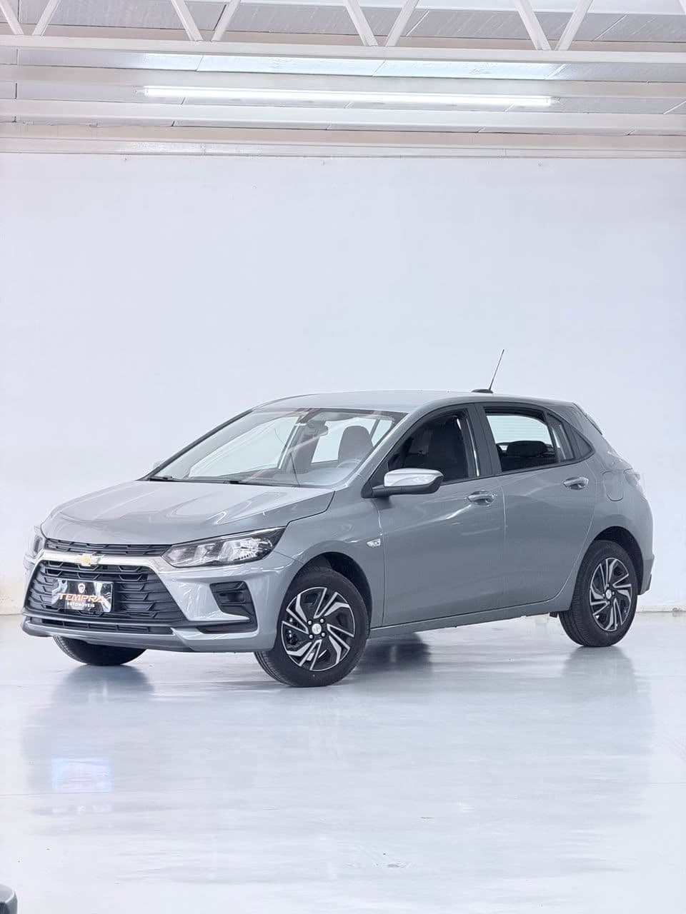 chevrolet onix hatch 1.0 turbo flex | 1.500km | unico dono | garantia