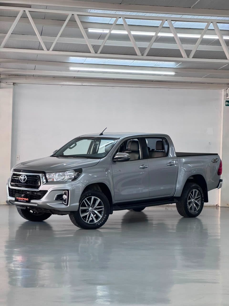 toyota hilux srv 2.8 tdi 4x4 diesel | 125.950km | multimidia | impecavel