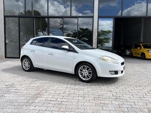 FIAT BRAVO ESSENCE 1.8 FLEX 2013