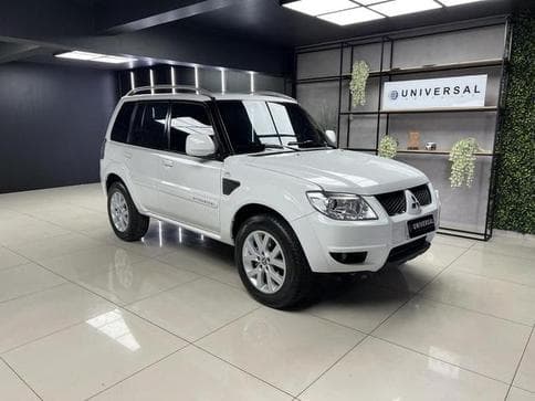 MITSUBISHI PAJERO TR4 2.0 FLEX AUTOMATICO 2013