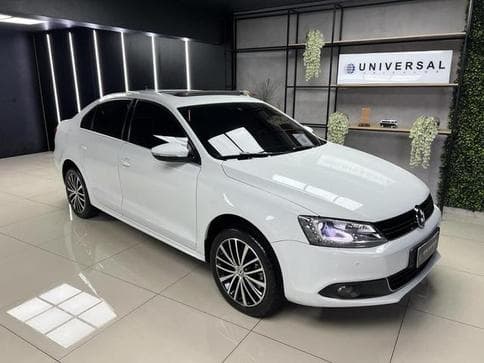VOLKSWAGEN JETTA HIGHLINE 211 2.0 TSI TURBO 2014
